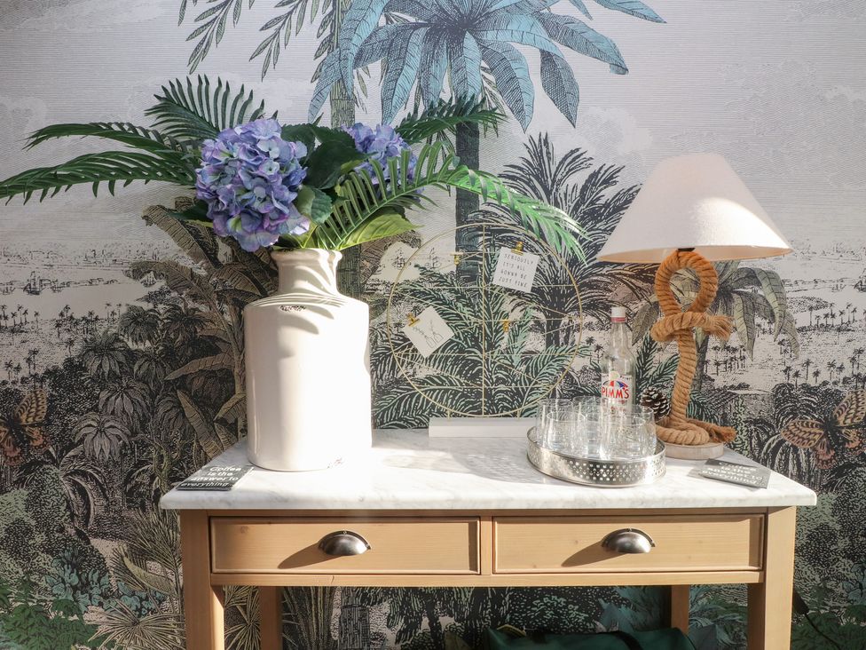 The Music Box - Anglesey - 1191129 - thumbnail photo 9