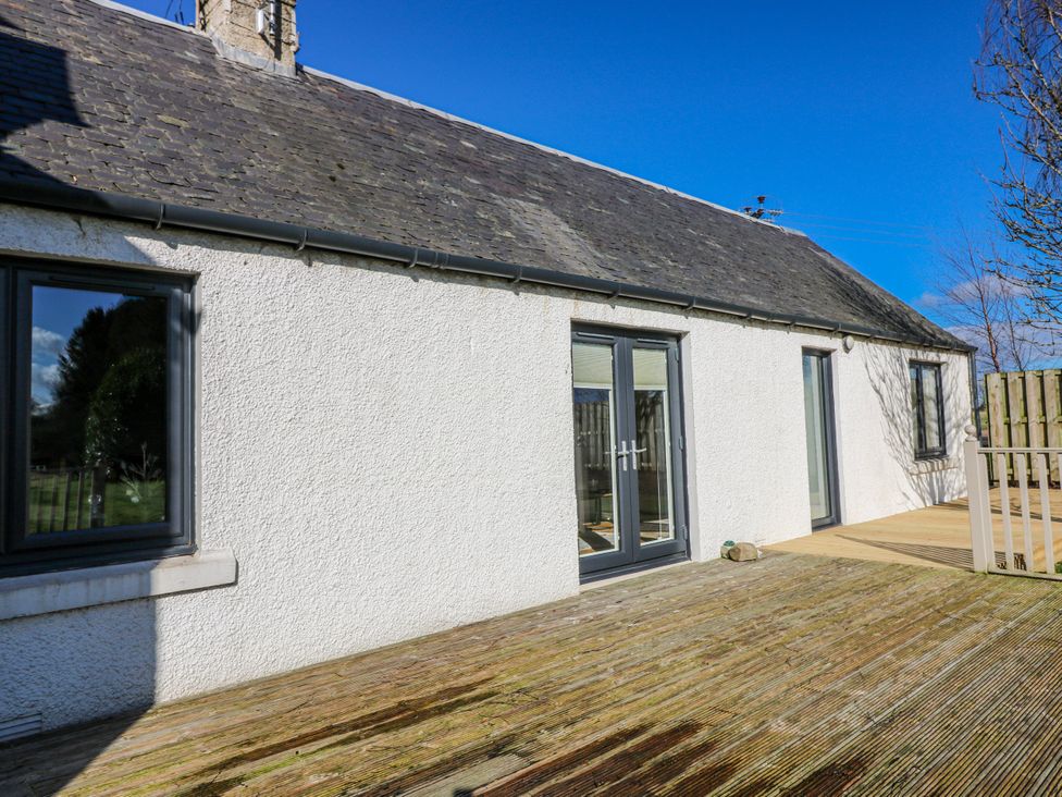 An exterior view of a house with a deck at Norwood