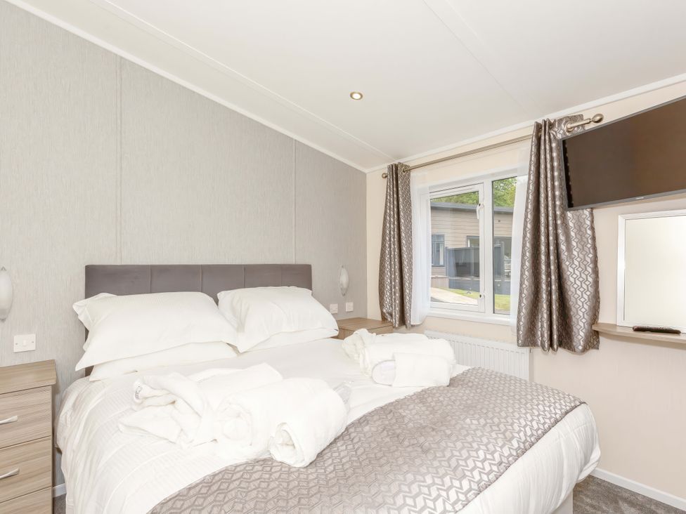 Ravenstone - North Yorkshire (incl. Whitby) - 1191468 - thumbnail photo 10