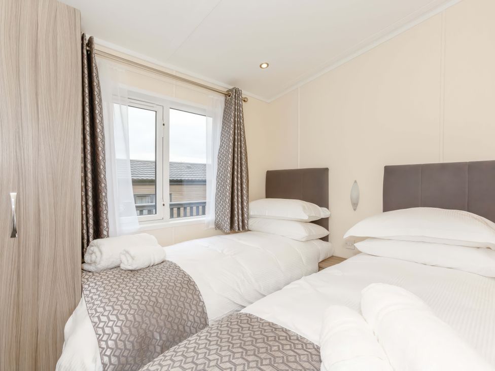 Ravenstone (Pet) - North Yorkshire (incl. Whitby) - 1191469 - thumbnail photo 7