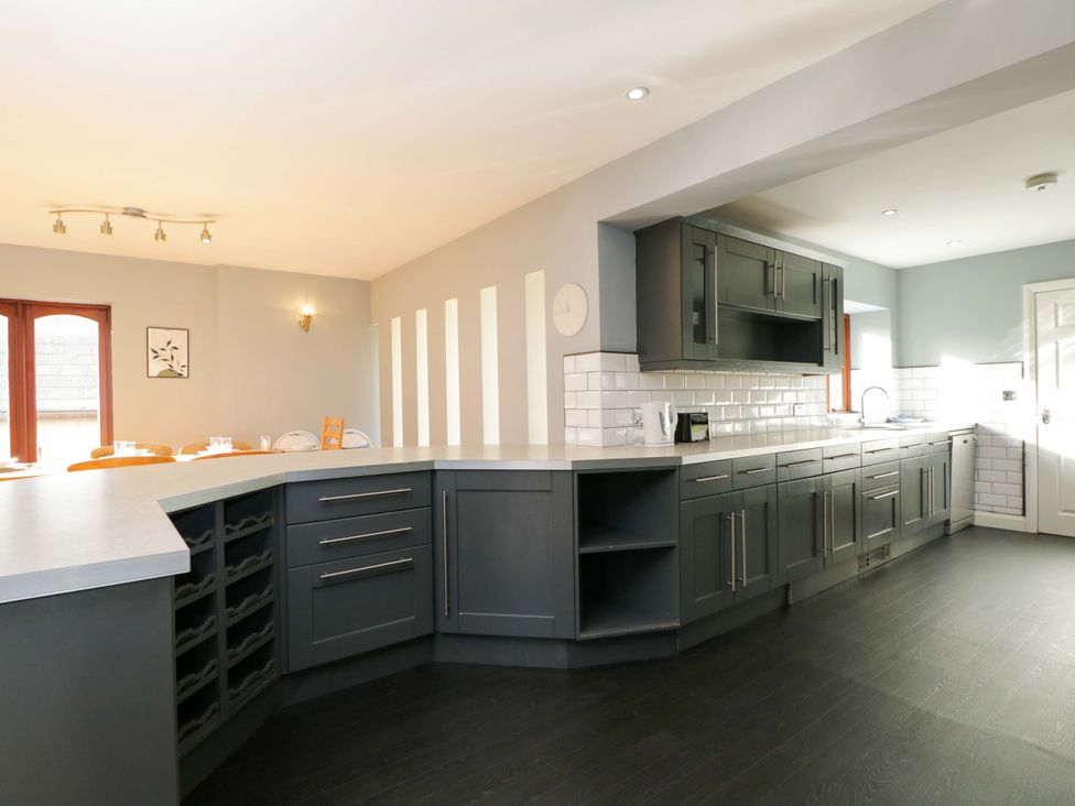 Lady Of Lourdes - Herefordshire - 1191734 - thumbnail photo 14