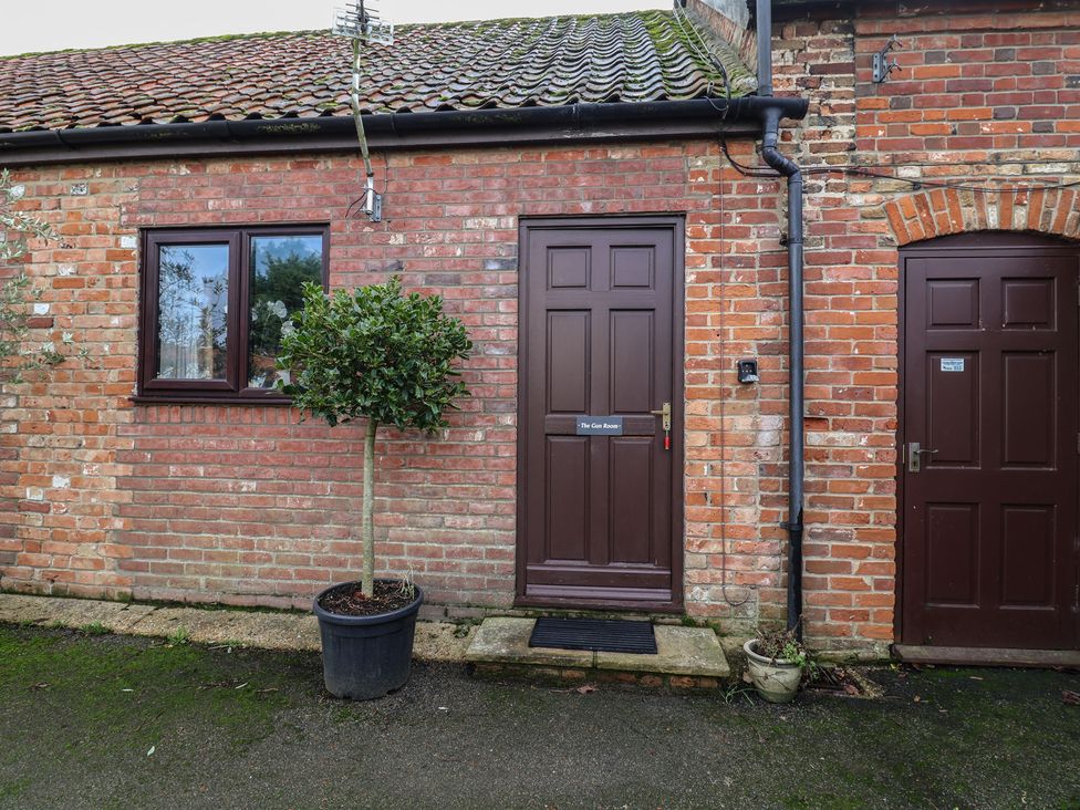 The Gun Room - Norfolk - 1191924 - thumbnail photo 1