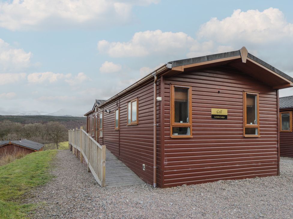 Coll -  - 1192114 - thumbnail photo 2