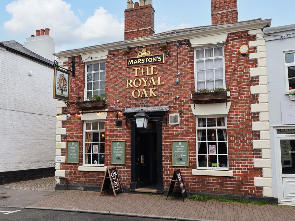 A pub called The Royal Oak with a brick facade at Skylights in Hoole