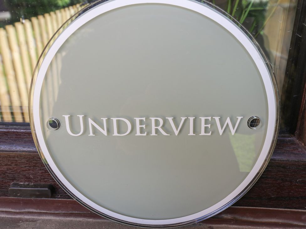 A sign displaying the name Underview at Underview in Jackson Bridge