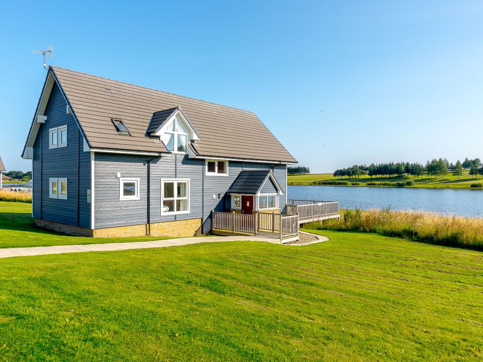 Lochside Premier Spa (Pet) - Scottish Lowlands - 1192900 - thumbnail photo 2