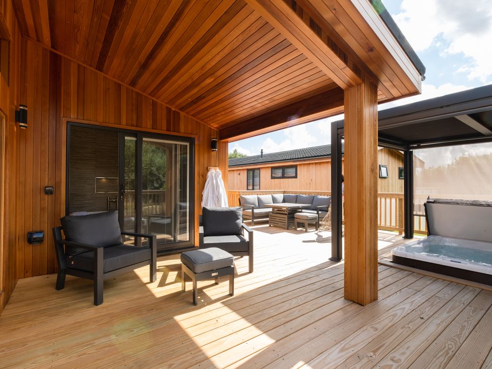 Moonlight Spa Luxury - Lincolnshire - 1192915 - thumbnail photo 2