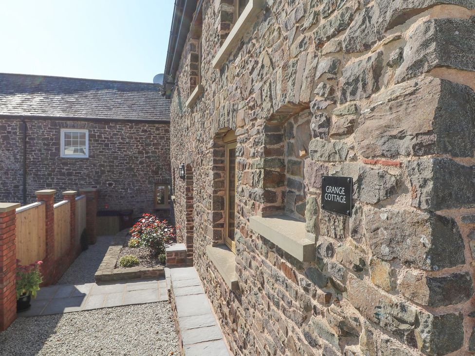An outdoor view of Grange Cottage in Crediton