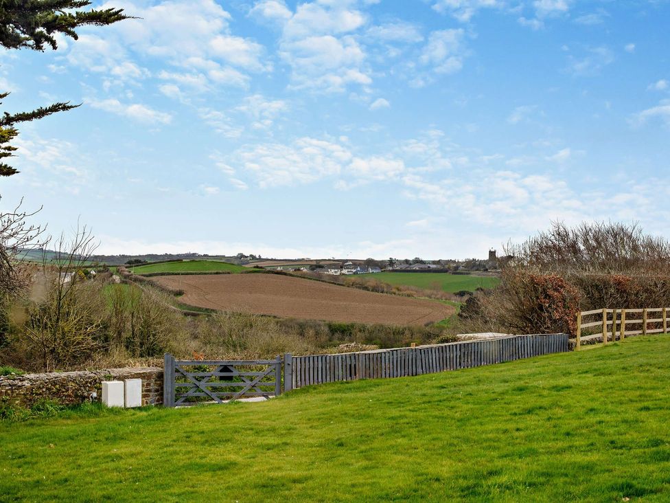 A view of fields and fence at Jack's House in Marhamchurch