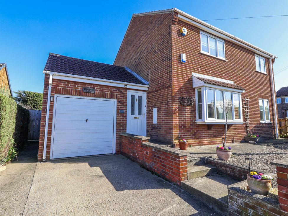 Thorntons House - North Yorkshire (incl. Whitby) - 1193477 - thumbnail photo 1