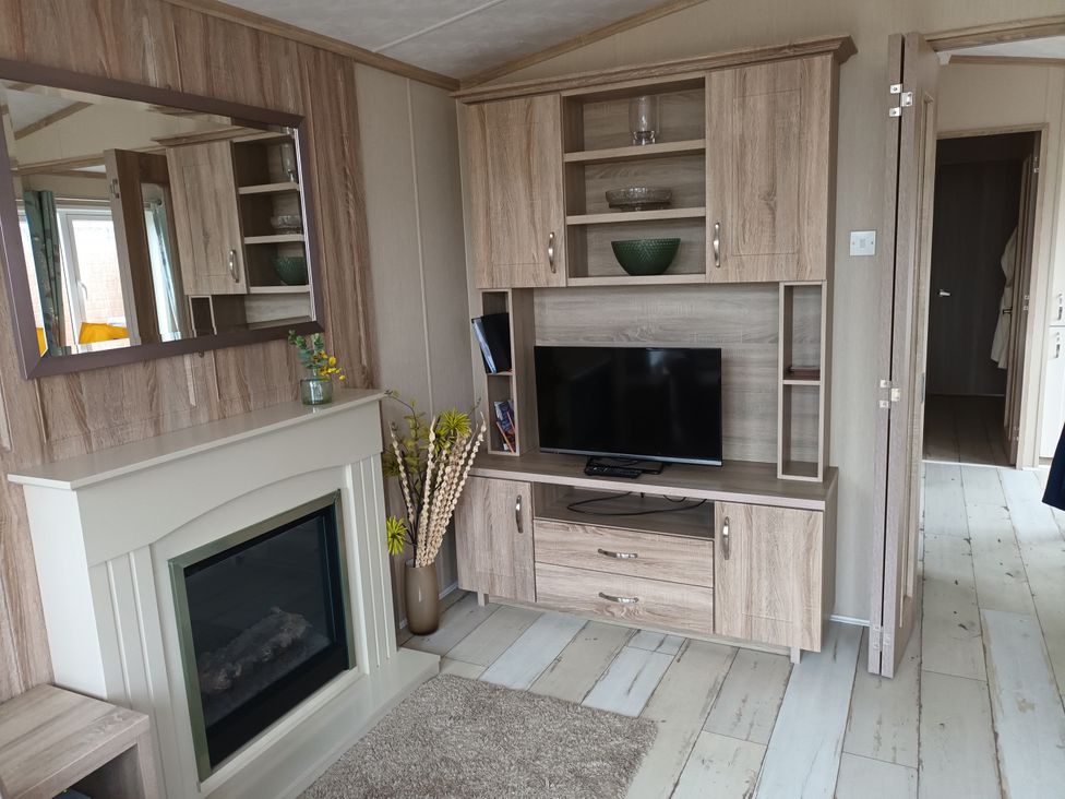 Fern Lodge - Suffolk & Essex - 1193522 - thumbnail photo 6