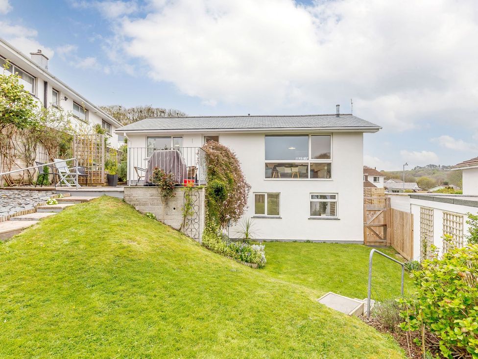 A house with garden space at Orchard View in St. Austell