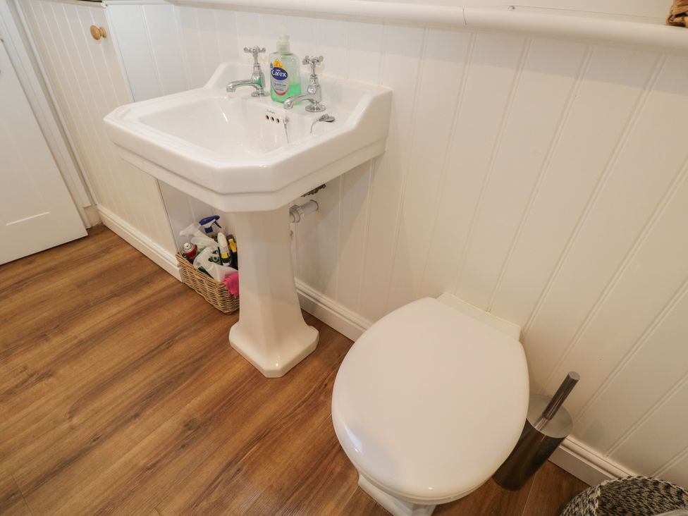 Flat 6 - Cotswolds - 1193909 - thumbnail photo 20