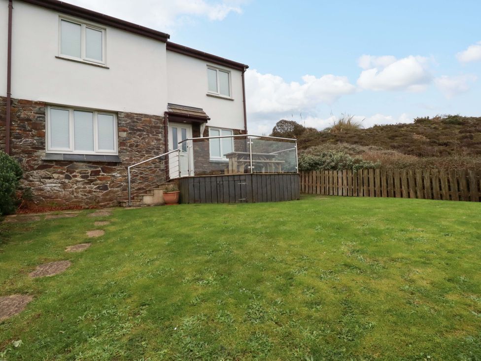 A house with decking and garden at Poldreth in Truro