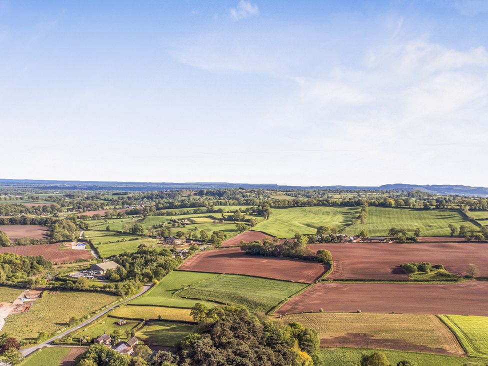 A view of fields and houses at The Oaks 2 Bedrooms Delamere