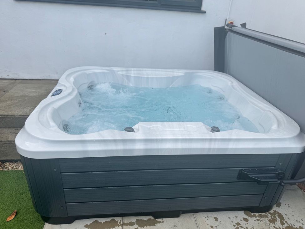 A hot tub in a backyard at 15 Lamsey Lane King's Lynn