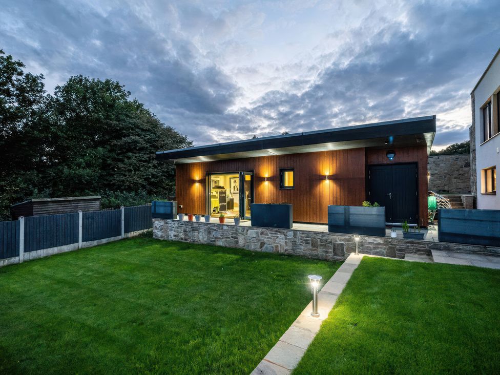 The Luxury Shed - Peak District & Derbyshire - 1194336 - thumbnail photo 2