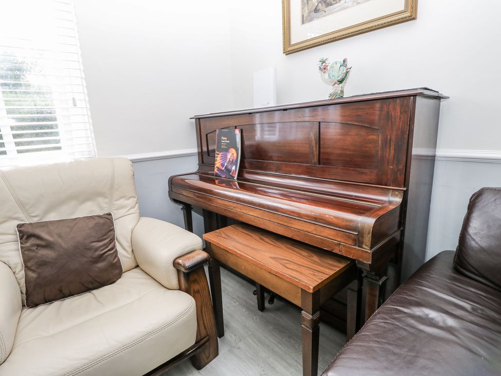 Red Brick Haven - Isle of Wight & Hampshire - 1194500 - thumbnail photo 4