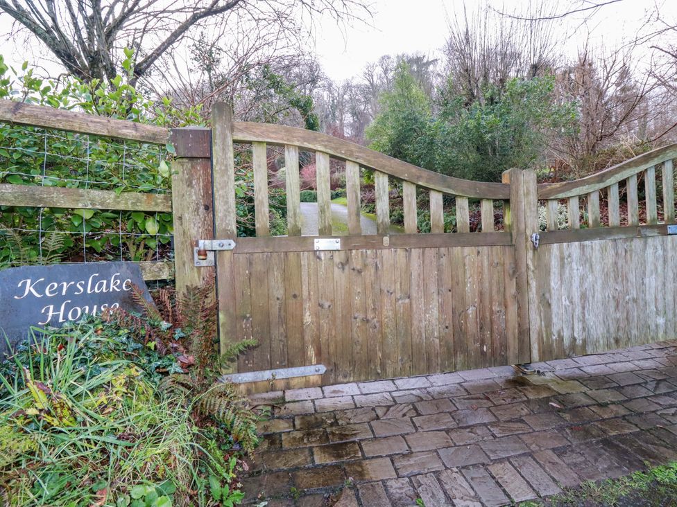 A gate and sign at Kerslake House in Crafthole