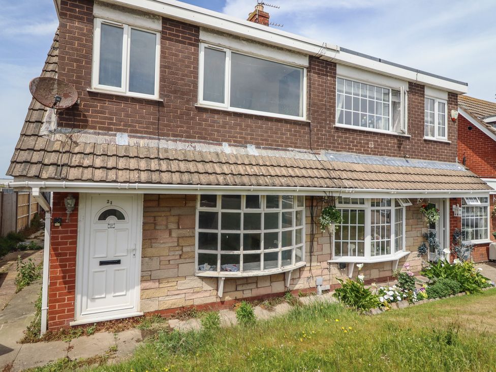 A house with windows and a door at 21 Bastion Gardens Prestatyn