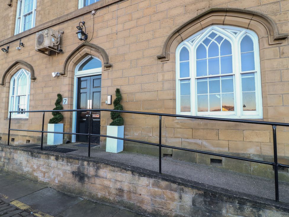 An entrance with a door and windows at Unit 7 Apt 6 (Delux) Sheffield
