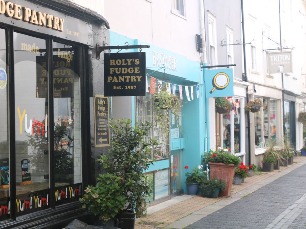 A street view of shops including Roly's Fudge Pantry at Garden Cottage at the Bowden Estate, Stoke Fleming