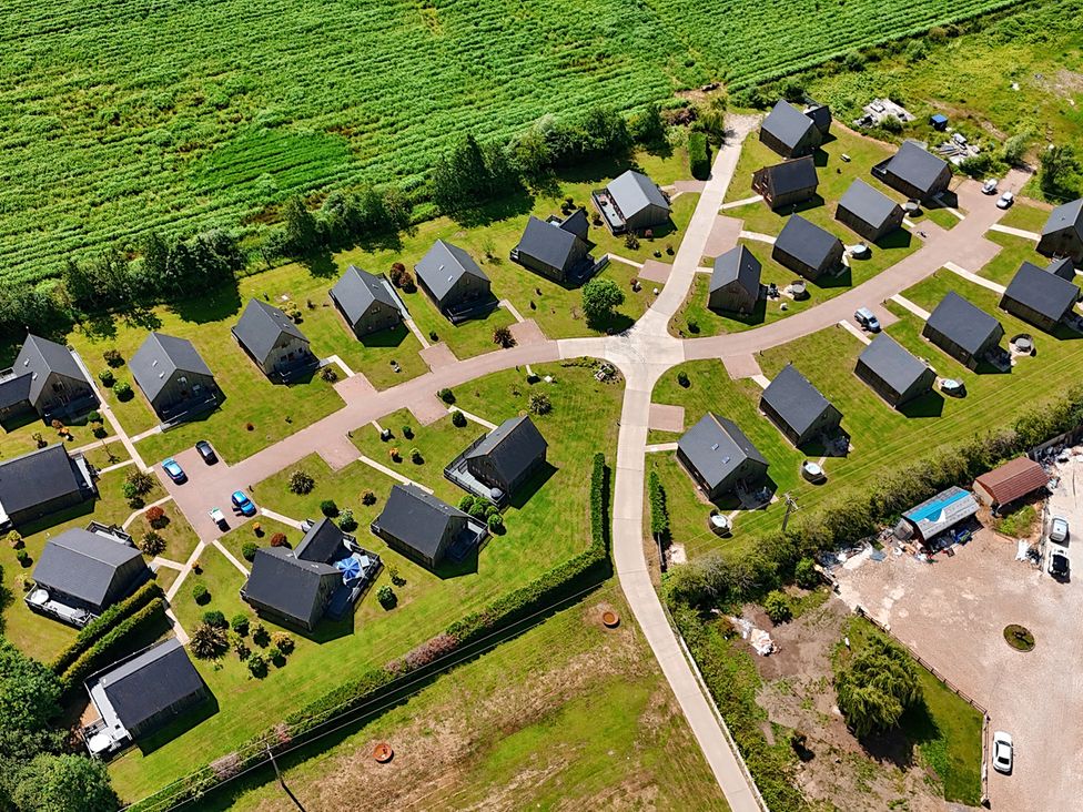 An aerial view of a housing development at James Ville Marina Lodge 21 in Brigg
