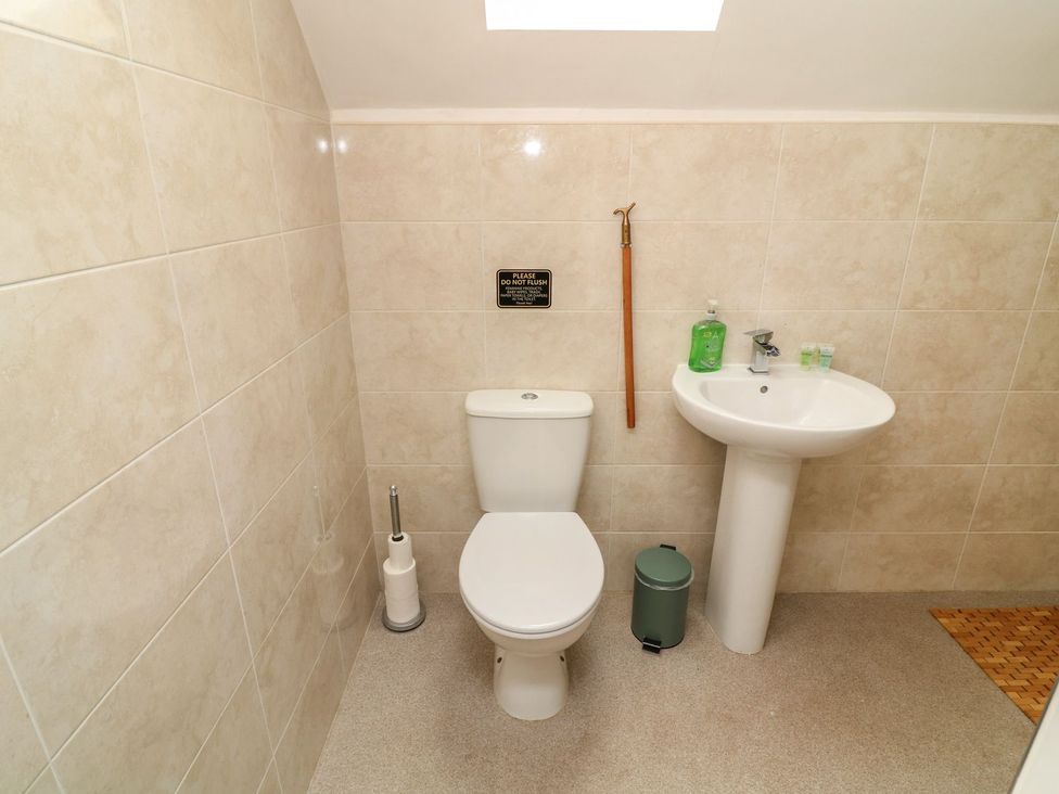 James Ville Marina Lodge 22 - Lincolnshire - 1196087 - thumbnail photo 18