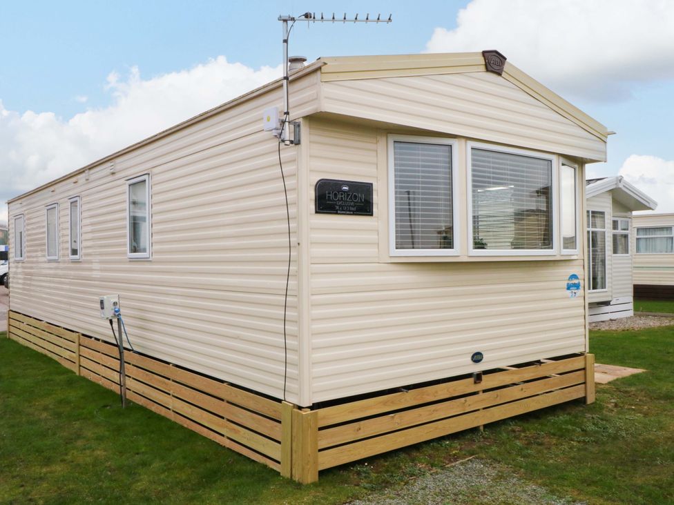 A mobile home situated outdoors at F2 