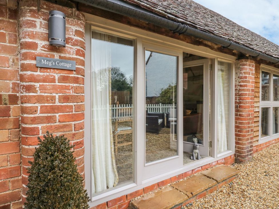 Exterior view of Meg's Cottage showing door and window in Stratford-upon-Avon