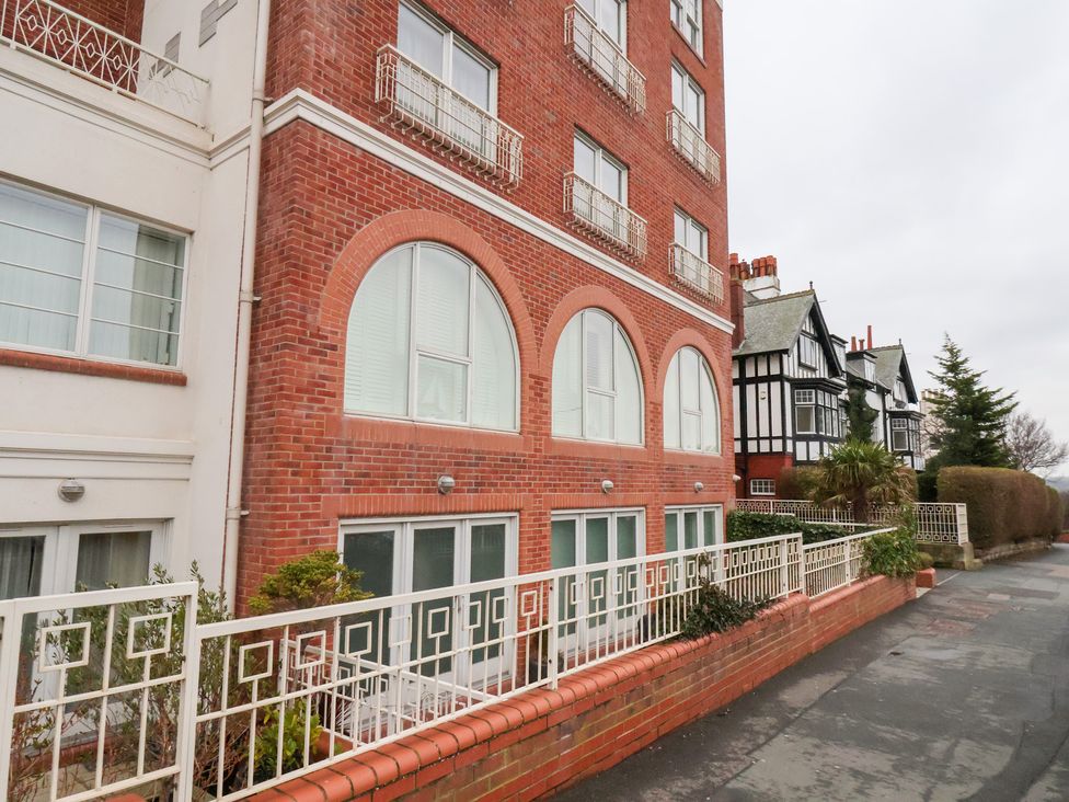 An exterior view of a residential building at One Union Mill - garden apartment Whitby