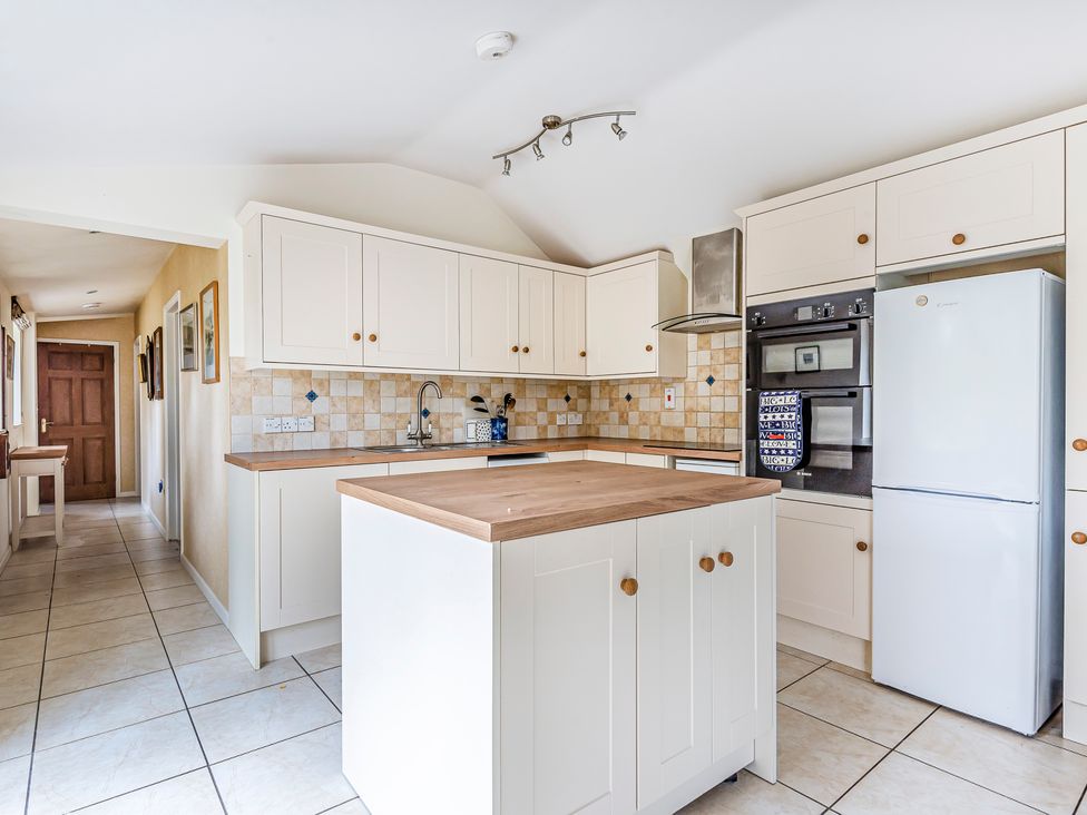 Meadow Lodge - Cotswolds - 1196806 - thumbnail photo 5