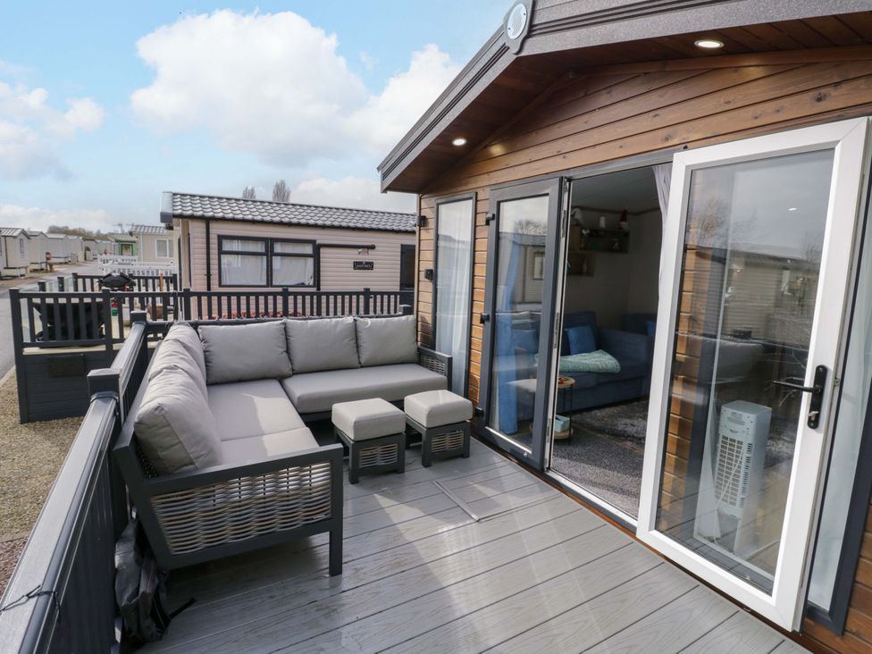 AV18 -  - 1197306 - thumbnail photo 3