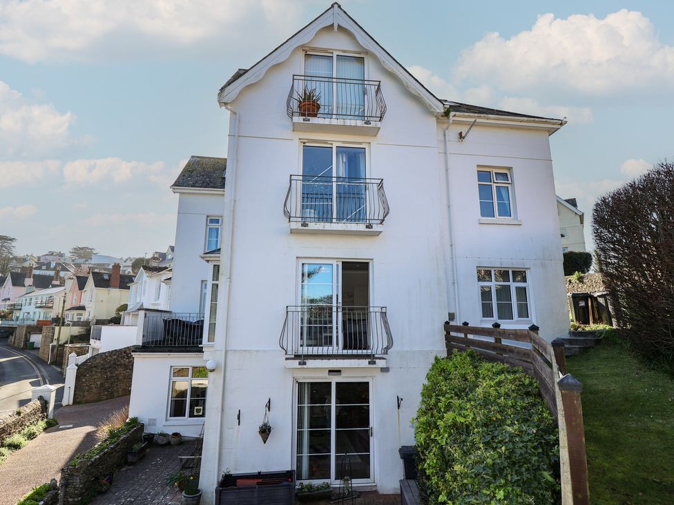 A house with balconies and garden at 3 The Elms in Salcombe