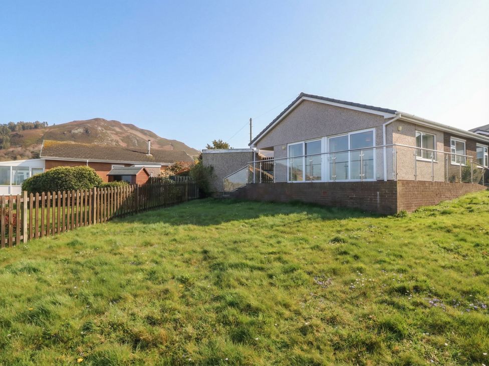 A house with a garden and mountain view at Orme View in Penmaenmawr
