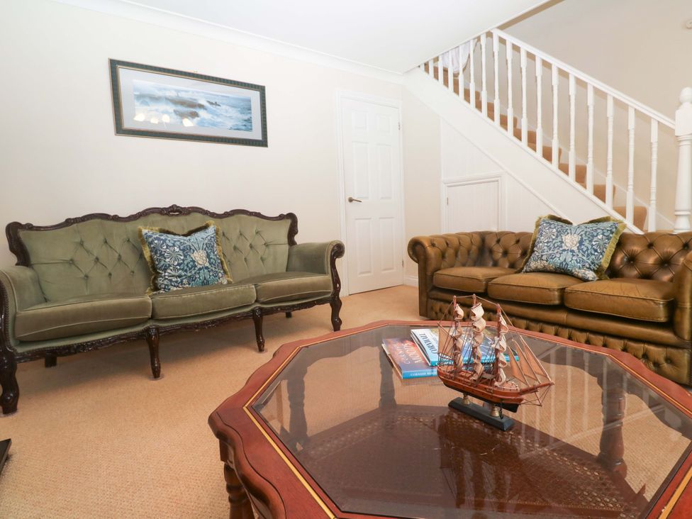 A living room with sofas and a coffee table at 16 Forth An Nance Redruth