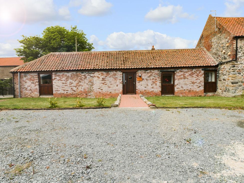 A building with a pathway and windows at Meadow View in Hull