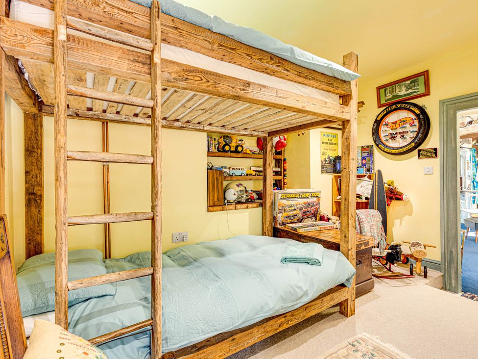 Family Country Cottage with a private Valley View - North Yorkshire (incl. Whitby) - 1199092 - thumbnail photo 14