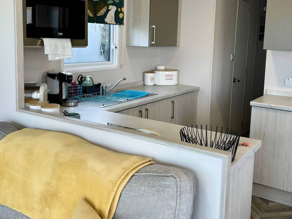 Blue water 3 Beverley Bay Static Caravan - Devon - 1199108 - thumbnail photo 7