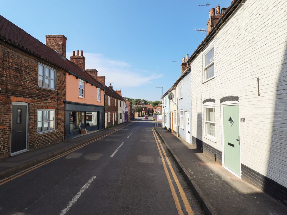 A street with houses on either side at 4 Eve Street in Louth