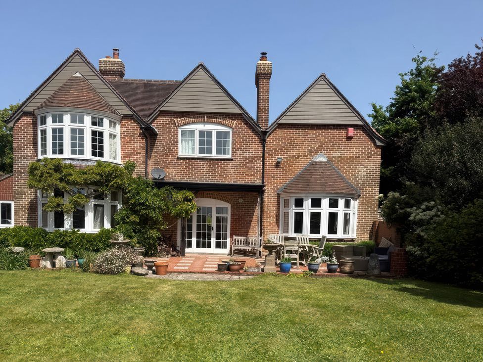 A house with garden and patio at Avenue Road in Lymington