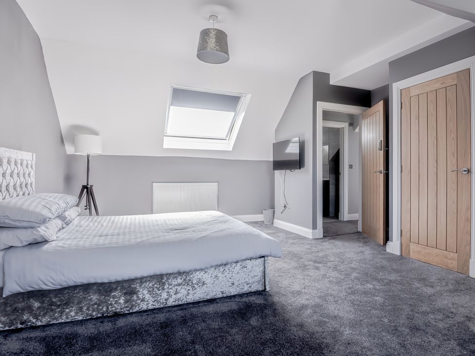 Pet-friendly hot tub retreat near Loch Leven - Scottish Lowlands - 1200447 - thumbnail photo 9