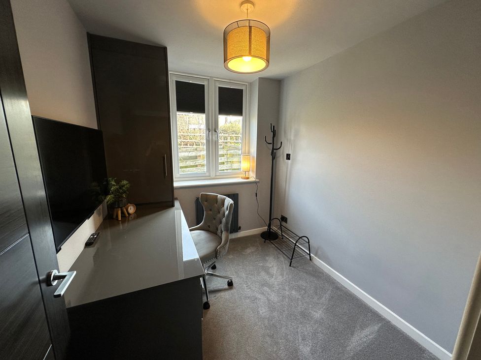 An office with a desk and a chair at The Tay in Melrose