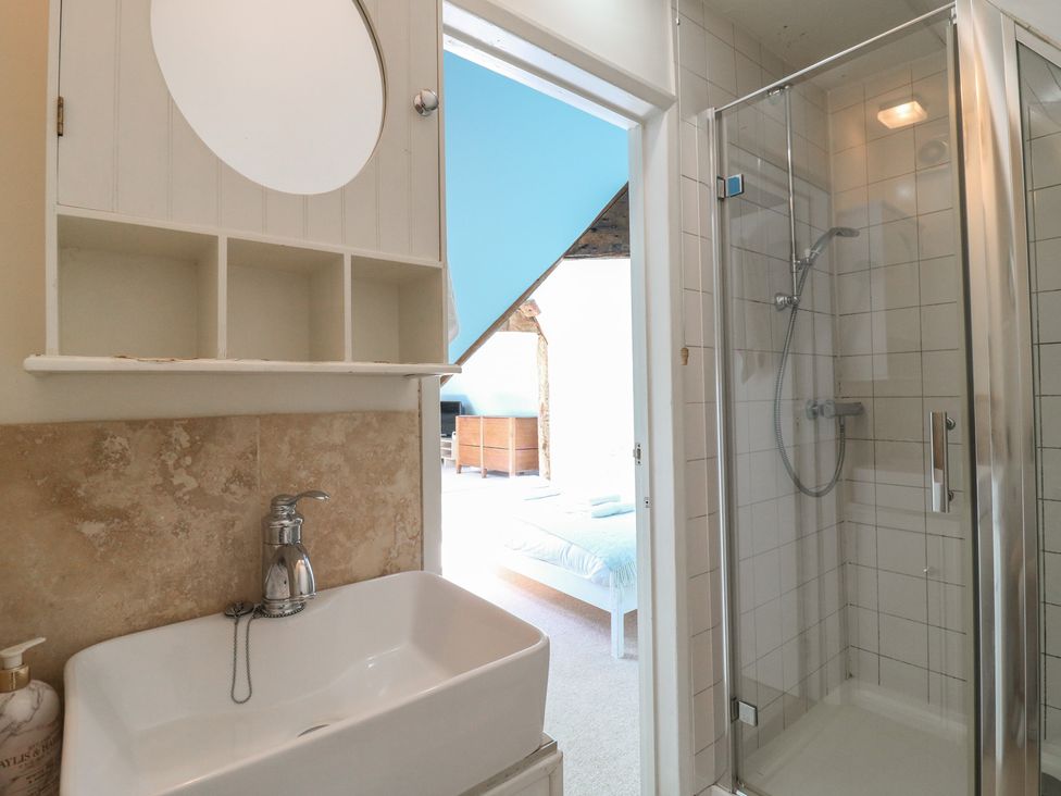 A bathroom featuring a sink and a shower at Beresford House in Woodbridge