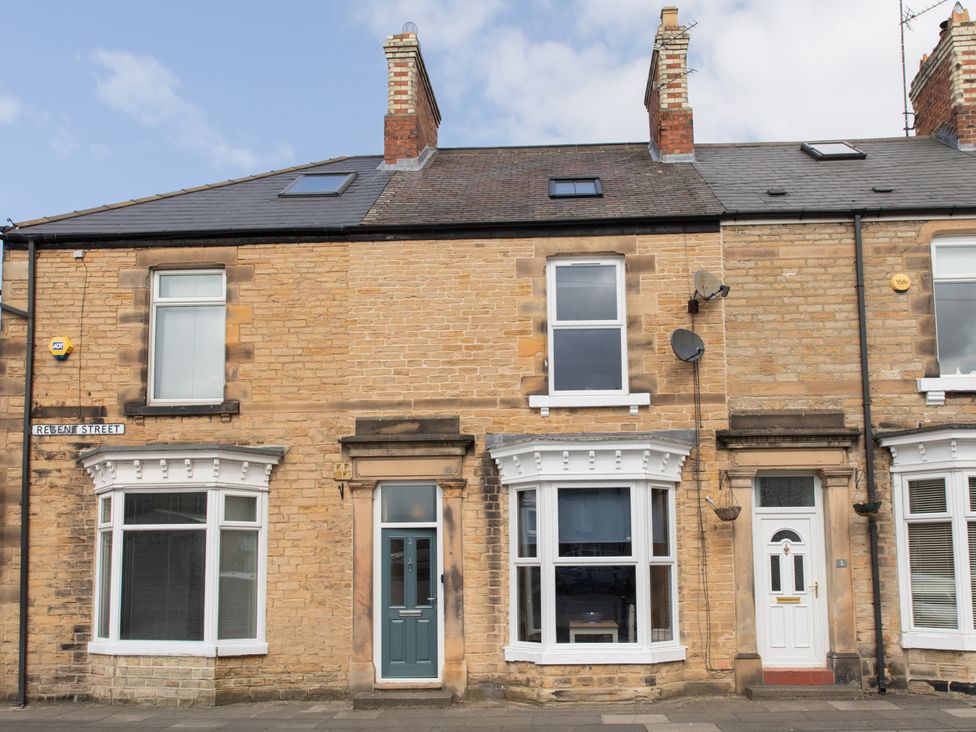 A house with multiple windows and doors at No 2 Townhouse in Bishop Auckland