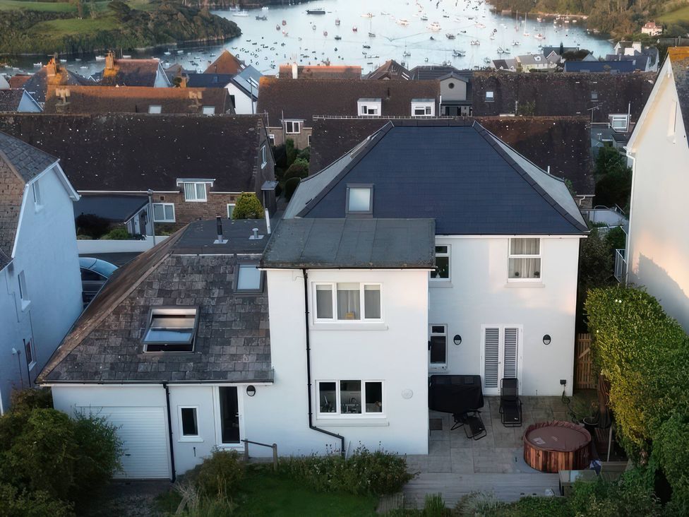 An outdoor view of houses and water at Lorrell Salcombe