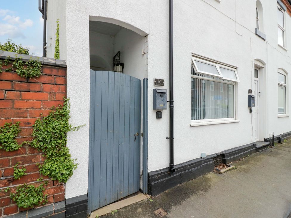 An entrance with a gate and mailbox at 1C Highfield Road - 2 bed in Rowley Regis