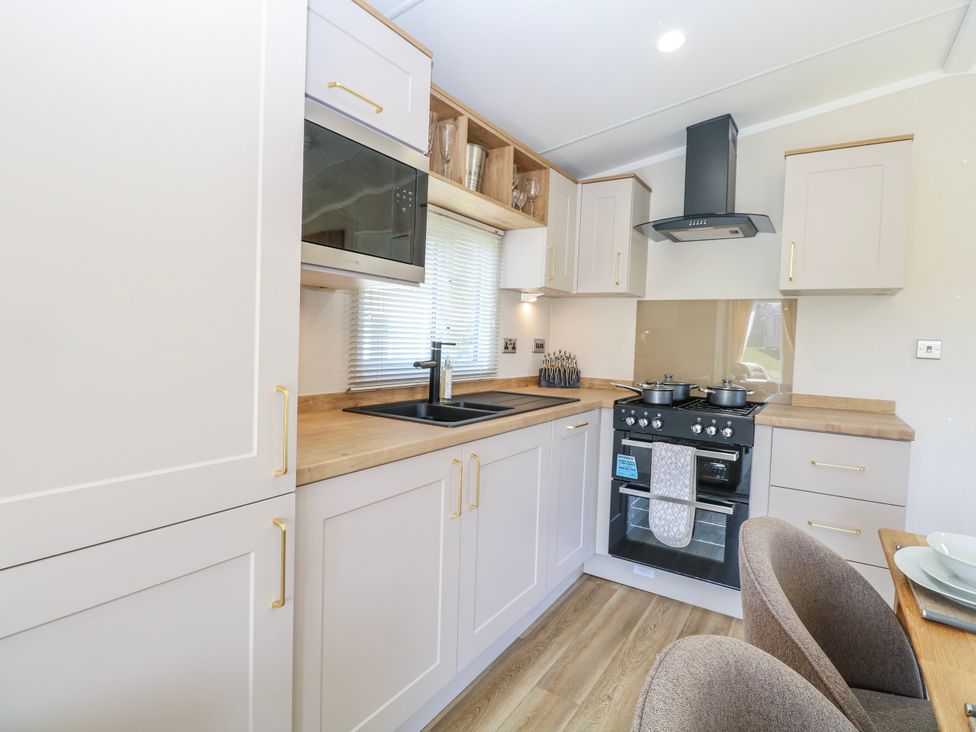 The Honey Pot Retreat - Norfolk - 1201749 - thumbnail photo 8