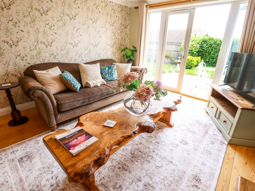 Rowan Cottage - Lincolnshire - 1201854 - thumbnail photo 7
