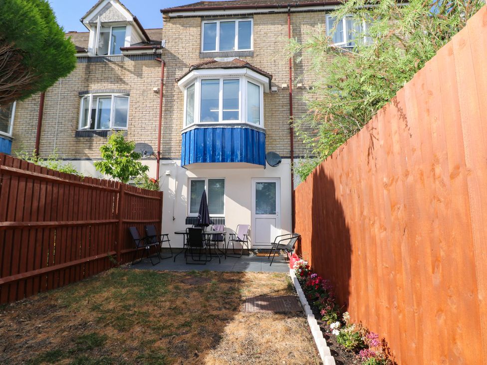 A garden area with seating and plants at 4 Atlantic Close Southampton